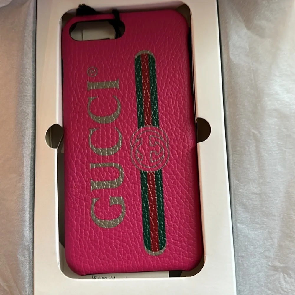 NIB vintage pebbled leather pink Gucci phone case​